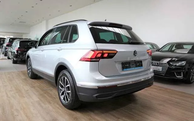 Volkswagen Tiguan 1.5TSI 150PK 6V LIFE*NIEUW MODEL*STOCK & TOPPRIJS! Image 8