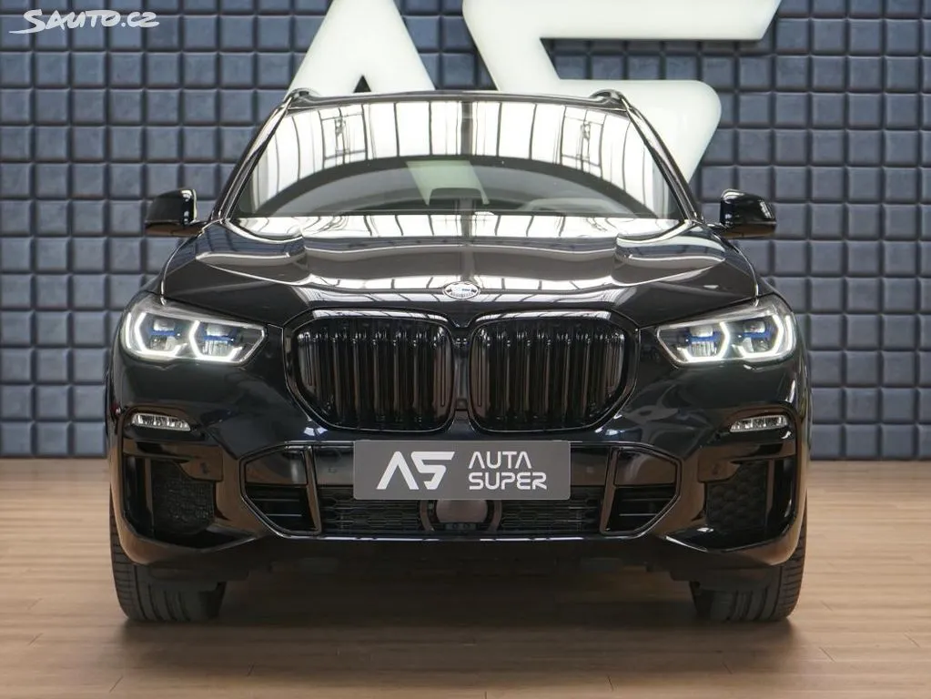 BMW X5 M50d Laser Tažné Harman Servis Image 2