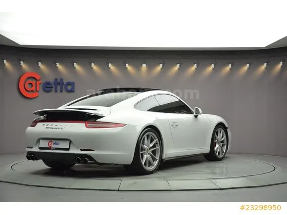 Porsche 911 Carrera 4S Image 3